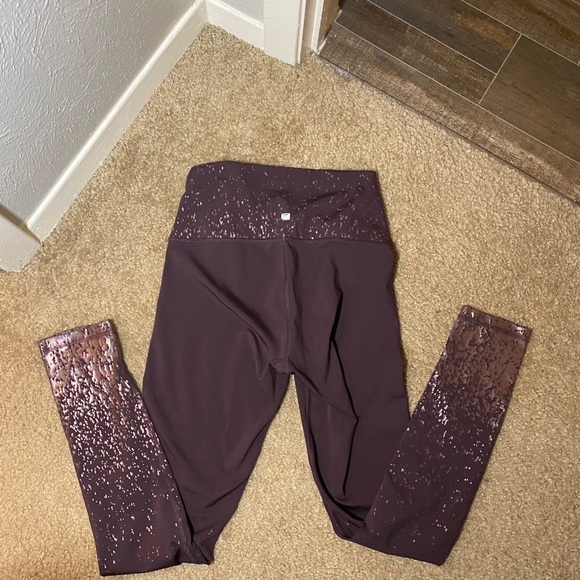 Maroon Leggings - Picture 2 of 4